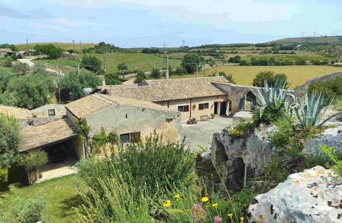 Palazzolo Acreide Villa | 220 m² Villa ∙ 3 bedrooms ∙ 6 guests