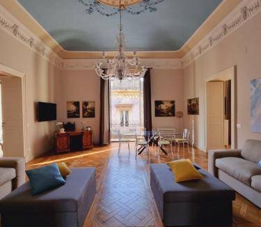 Coste House | 225 m² House ∙ 2 bedrooms ∙ 14 guests