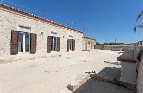 Santa Croce Camerina House | 230 m² House ∙ 6 bedrooms ∙ 13 guests