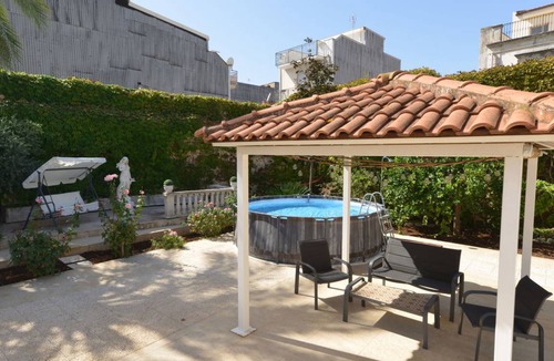 Floridia Villa | 235 m² Villa ∙ 4 bedrooms ∙ 8 guests