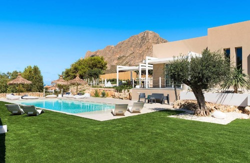 Custonaci House | 240 m² House ∙ 4 bedrooms ∙ 10 guests