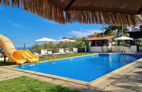 Piedimonte Etneo Villa | 240 m² Villa ∙ 5 bedrooms ∙ 16 guests