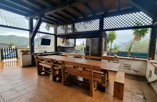 Piedimonte Etneo Villa | 240 m² Villa ∙ 5 bedrooms ∙ 16 guests