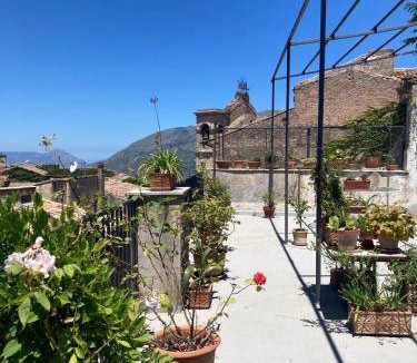 Polizzi Generosa Bed & Breakfast | 25 m² Bed and breakfast ∙ 2 guests