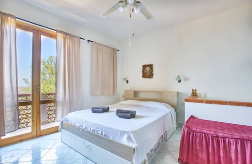 Gioiosa Marea Cottage | 250 m² Cabin ∙ 6 bedrooms ∙ 14 guests