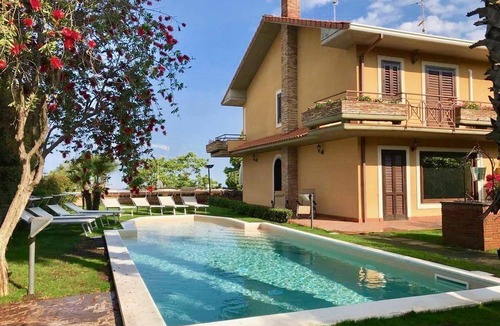 Trecastagni House | 250 m² House ∙ 5 bedrooms ∙ 13 guests
