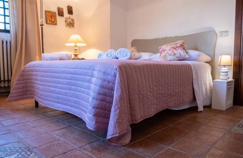 Sant'Ambrogio Villa | 250 m² Villa ∙ 3 bedrooms ∙ 8 guests