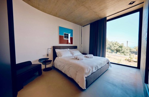 Avola Villa | 250 m² Villa ∙ 3 bedrooms ∙ 6 guests