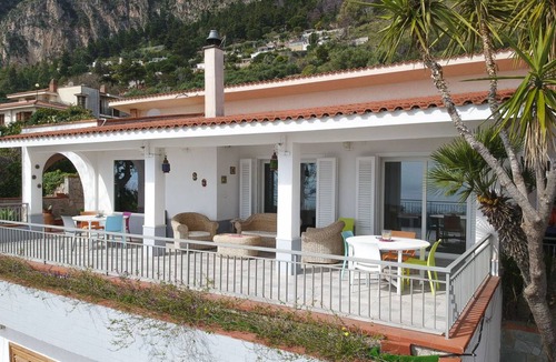 Capo Zafferano Villa | 250 m² Villa ∙ 3 bedrooms ∙ 11 guests
