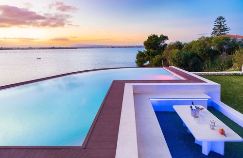 Syracuse Villa | 250 m² Villa ∙ 4 bedrooms ∙ 8 guests