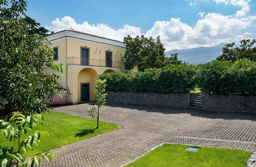 Rovittello Villa | 250 m² Villa ∙ 5 bedrooms ∙ 10 guests