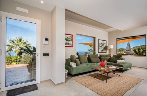 Cefalu Villa | 250 m² Villa ∙ 6 bedrooms ∙ 16 guests