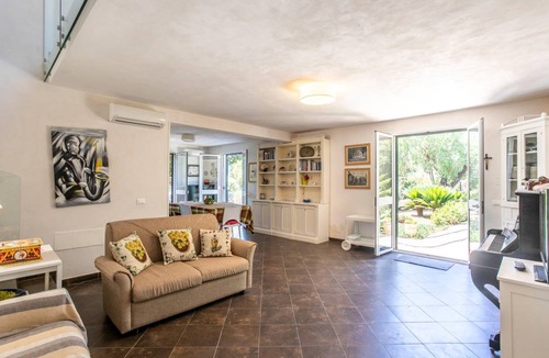 Ragusa House | 260 m² House ∙ 4 bedrooms ∙ 12 guests