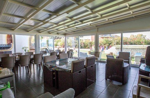 Casteldaccia Villa | 270 m² Villa ∙ 6 bedrooms ∙ 30 guests