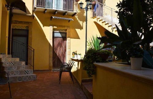 Agrigento Bed & Breakfast | 28 m² Bed and breakfast ∙ 4 guests