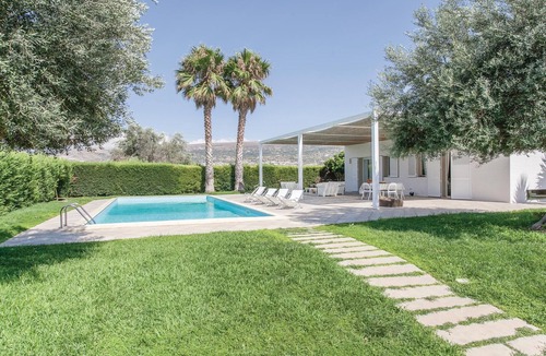 Comiso House | 3 bedroom accommodation in Comiso (RG)