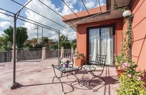 Giarre House | 3 bedroom accommodation in Giarre CT