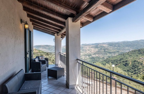 Librizzi House | 3 bedroom beautiful home in Librizzi