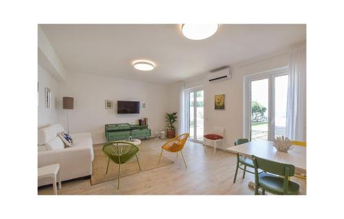 Falerna House | 3 Bedroom Beautiful Home In Falerna