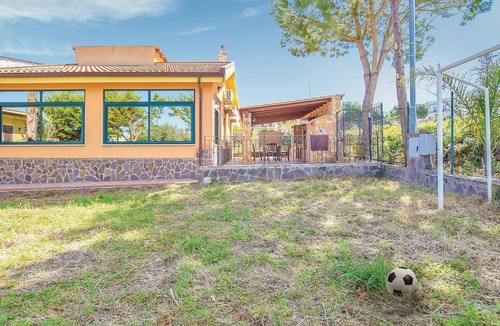 Torre Colonna-sperone House | 3 bedroom accommodation in Altavilla Milicia PA