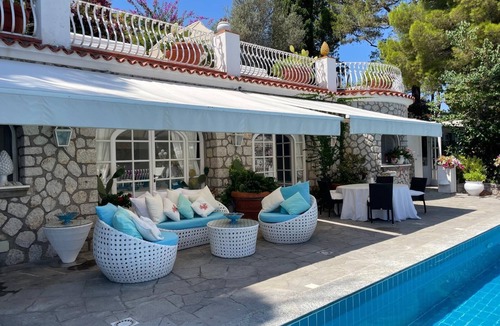 Marina Piccola Villa | 3-bedroom villa in superb Capri with cool AC breeze