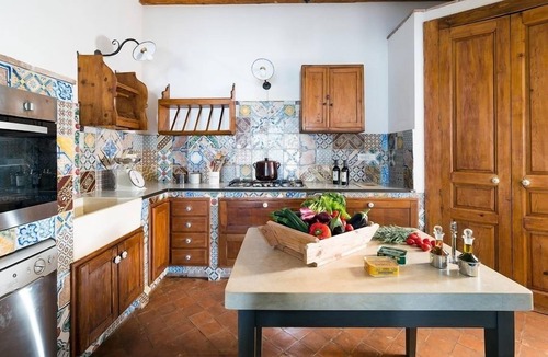 Milo Villa | 3 bedroom Villa rental near Catania Sicily with private pool and airconditioning