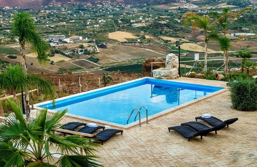 Scopello Villa | 300 m² Villa ∙ 5 bedrooms ∙ 10 guests