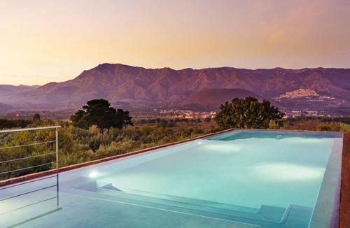 Castiglione di Sicilia Villa | 300 m² Villa ∙ 4 bedrooms ∙ 10 guests