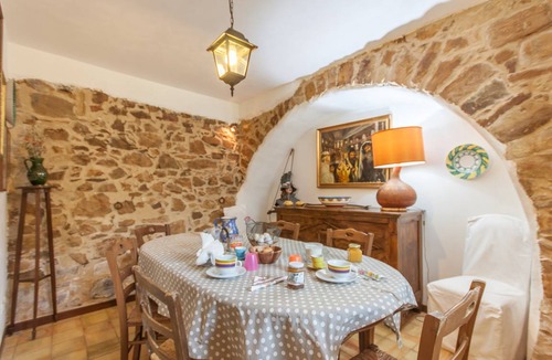 Castel di Lucio Villa | 300 m² Villa ∙ 6 bedrooms ∙ 14 guests