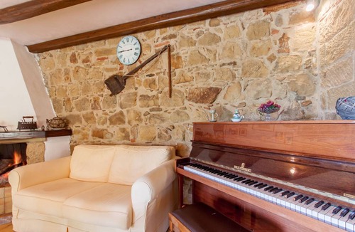 Castel di Lucio Villa | 300 m² Villa ∙ 6 bedrooms ∙ 14 guests