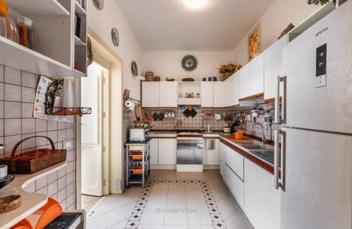 Calabernardo Villa | 300 m² Villa ∙ 5 bedrooms ∙ 9 guests