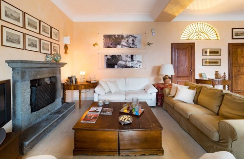 Milo Villa | 300 m² Villa ∙ 6 bedrooms ∙ 12 guests