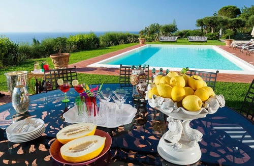Capo d'Orlando Villa | 300 m² Villa ∙ 5 bedrooms ∙ 10 guests