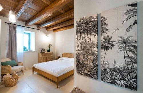 Scicli House | 350 m² House ∙ 6 bedrooms ∙ 14 guests