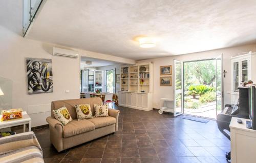 Ragusa House | 4 Bedroom Nice Home In Ragusa