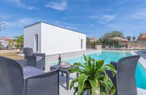 Avola Villa | 40 m² Villa ∙ 1 bedroom ∙ 4 guests