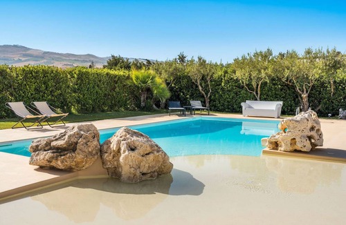 Buseto Palizzolo Villa | 400 m² Villa ∙ 8 bedrooms ∙ 16 guests