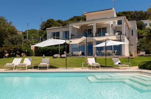 Marsala Villa | 400 m² Villa ∙ 5 bedrooms ∙ 12 guests