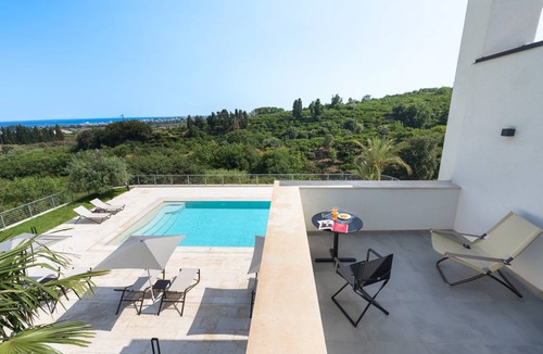 Mascali Villa | 400 m² Villa ∙ 6 bedrooms ∙ 12 guests