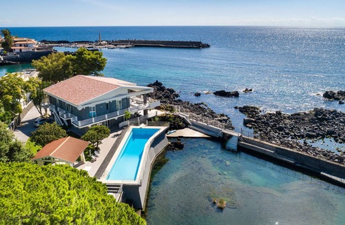 Stazzo Villa | 400 m² Villa ∙ 8 bedrooms ∙ 16 guests