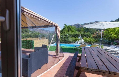 Motta Camastra Villa | 420 m² Villa ∙ 2 bedrooms ∙ 7 guests