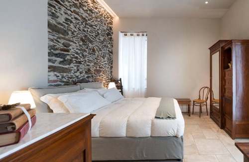 Capo d'Orlando House | 450 m² House ∙ 5 bedrooms ∙ 11 guests