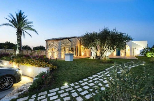 Campanella-Gianforma Villa | 450 m² Villa ∙ 5 bedrooms ∙ 10 guests