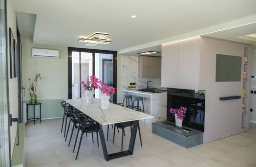 Partinico Villa | 5 Bedroom Villa in Partinico