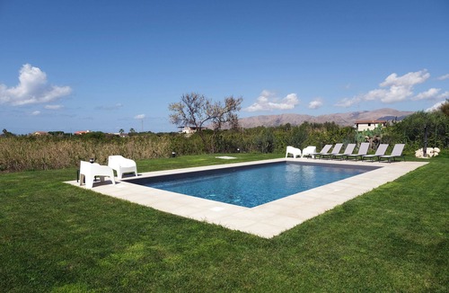 Partinico Villa | 5 Bedroom Villa in Partinico
