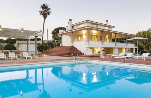 Marina di Modica Villa | 500 m² Villa ∙ 9 bedrooms ∙ 18 guests