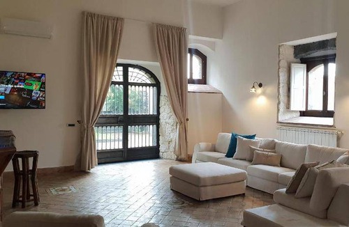 Piedimonte Etneo Villa | 500 m² Villa ∙ 9 bedrooms ∙ 23 guests