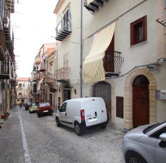 Old Town Apartment | 60 m² Apartment ∙ 2 bedrooms ∙ 7 guests