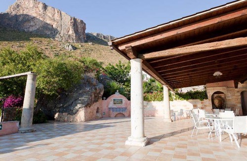 Macari Bed & Breakfast | 60 m² Bed and breakfast ∙ 3 bedrooms ∙ 127 guests
