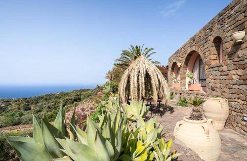 Pantelleria House | 60 m² House ∙ 2 bedrooms ∙ 4 guests